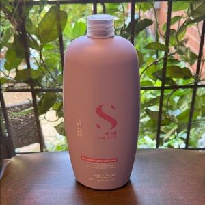 Semi Di Lino Smoothing Conditioner - Light Pink